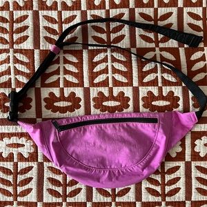 BAGGU Crescent Fanny Pack